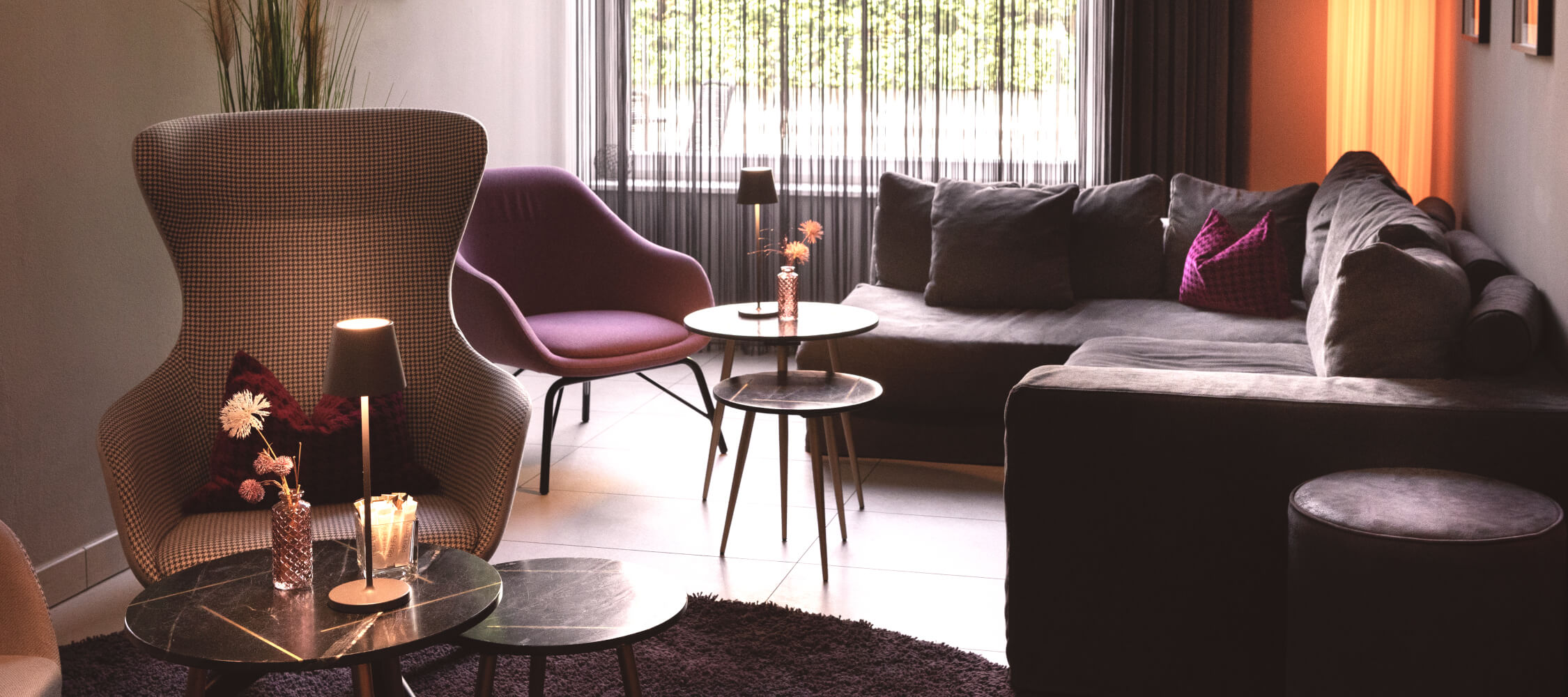 City_Hotel_Merano_Bar_3_BeatricePilotto_JH5A8100_2250x1000