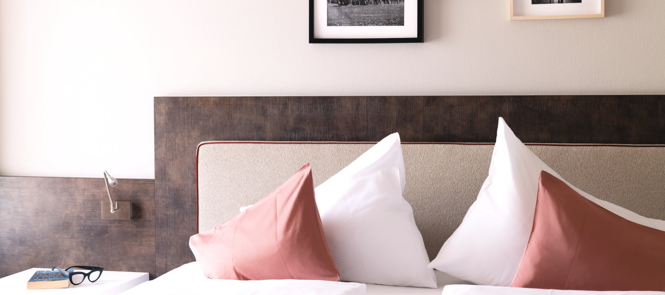 City_Hotel_Merano_Suite_Doppelzimmer_BeatricePilotto_L1410310_2250x1000