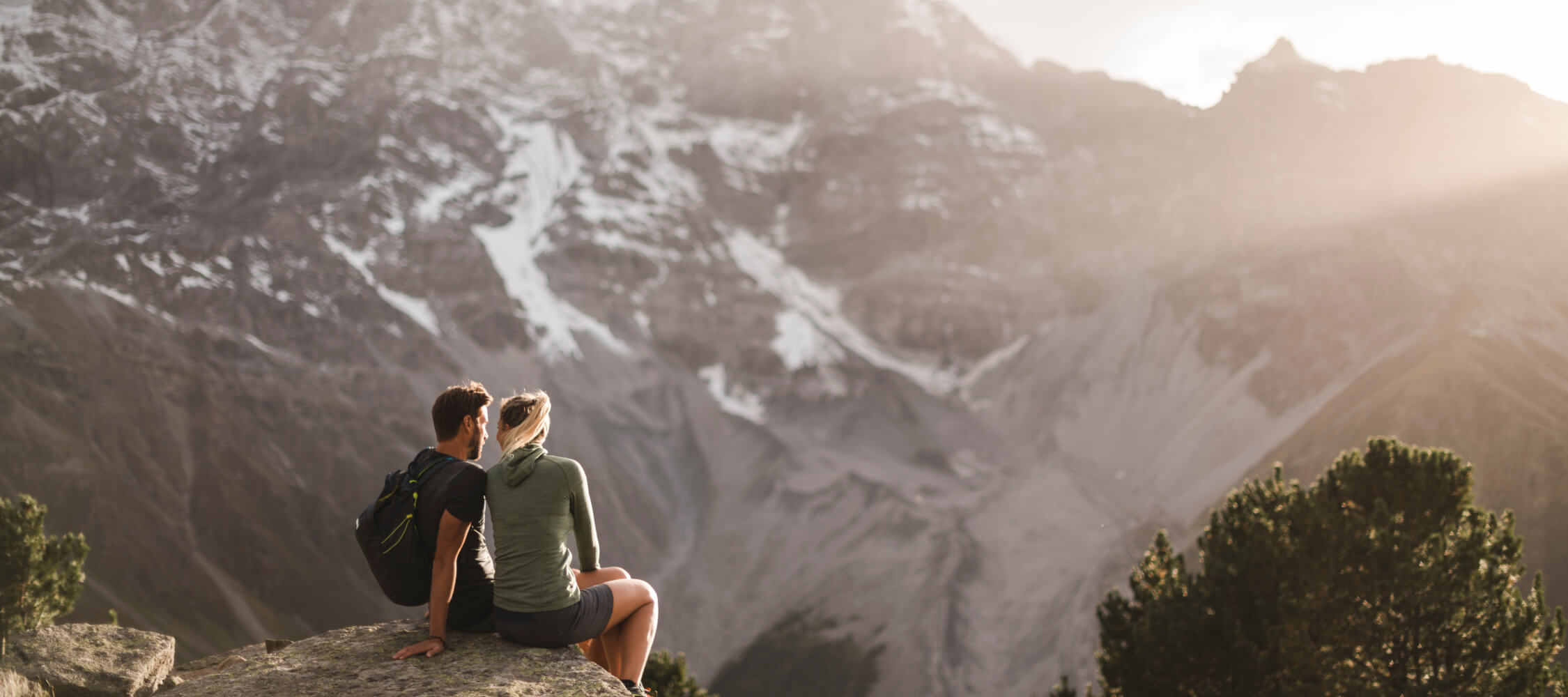Italien-Trentino_Suedtirol_Alto_Adige_Merano_Meran_Natur_Sport_Sommer_Wandern_Berg_Panorama_idm07496arte_ArminTerzer_2250x1000