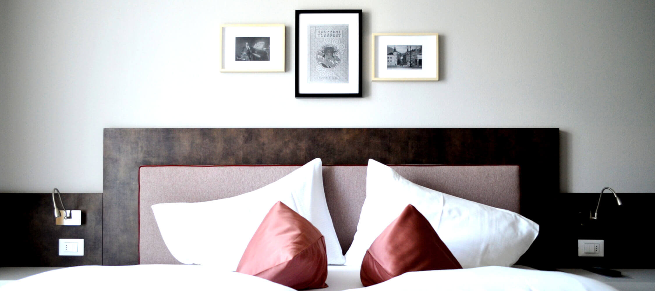 City_Hotel_Merano_Suite_Lifestyle_Schlafzimmer DSC_0580_2250x1000