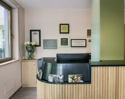 Hotel Flora, Merano, 60 suites, 3 stars hotel, central and quiet location, near Old Town and railway station, Terme Merano