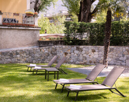 Hotel_Flora_Merano_Wellness_Garten_BeatricePilotto_JH5A8212_255x202