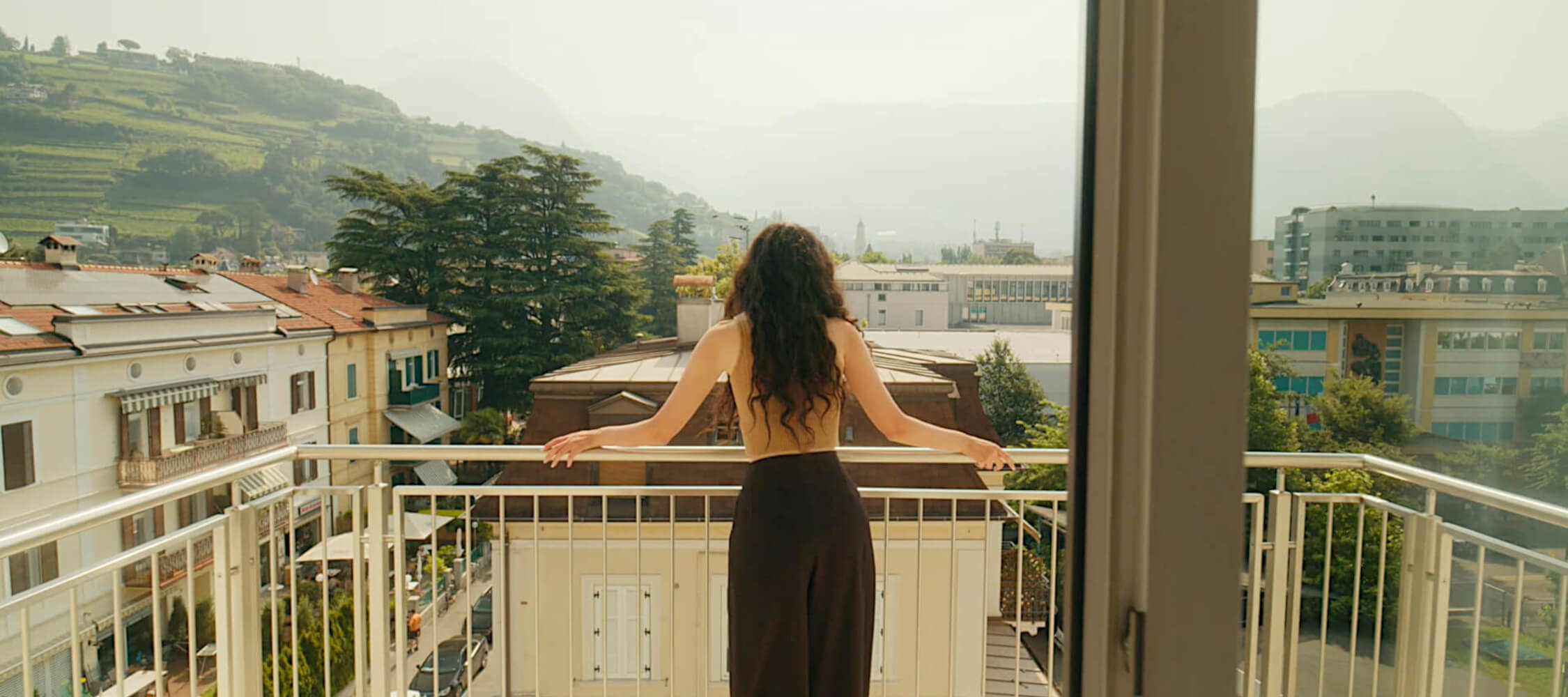 City_Hotel_Merano_Suite_Balkon_Panorama_Aussicht_DanieleGiacobbe_2250x1000