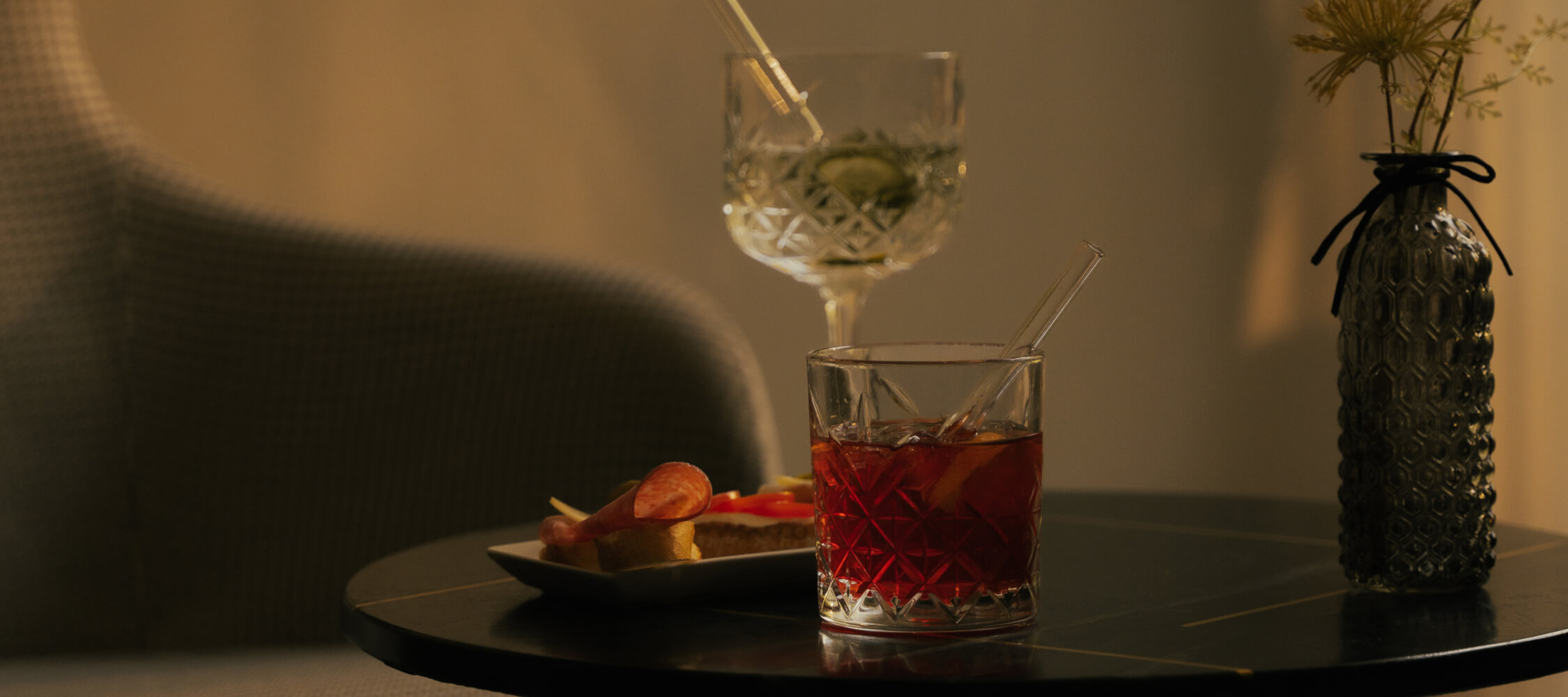 City_Hotel_Merano_Bar_Drinks_Upscale_26-04-21-59_2250x1000